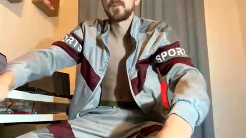 Nippleberry - Liam Smiler online show from January 5, 2025, 1:04 pm