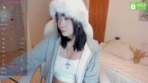 noahdarkdoll online show from December 18, 2024, 5:10 am