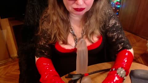 miss Tress online show from November 12, 2024, 6:45 pm