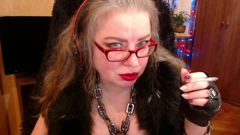 miss Tress online show from December 17, 2024, 6:44 pm