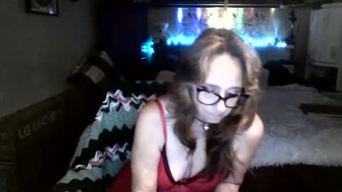 oldkittykitty online show from January 6, 2025, 2:52 pm