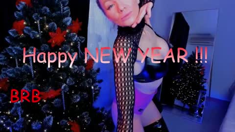 oliva_candy online show from January 1, 2025, 4:58 pm