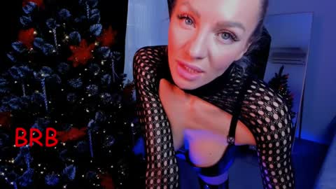 oliva_candy online show from January 4, 2025, 3:08 am