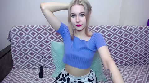 olivia_graceee online show from January 10, 2025, 8:39 am