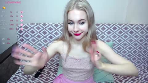 olivia_graceee online show from December 27, 2024, 9:26 am