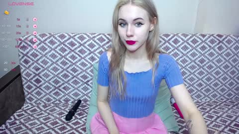 olivia_graceee online show from January 1, 2025, 8:30 am