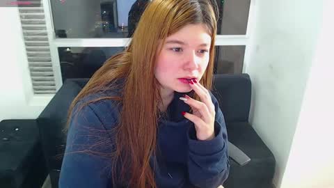 olivia_martine online show from December 23, 2024, 5:41 am