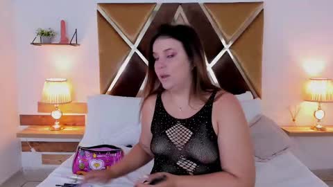 olivia_roa online show from January 2, 2025, 11:34 am