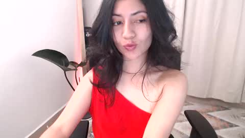 oliviaaa__ online show from November 27, 2024, 11:47 pm