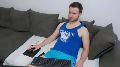 onesexyguy4u online show from January 3, 2025, 2:29 am