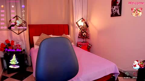 pamela_heinz online show from December 3, 2024, 3:33 am