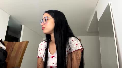 pamela_milleer online show from January 6, 2025, 12:02 am