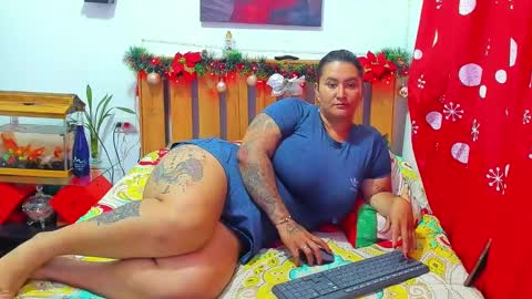 Pamela Ruiz online show from November 22, 2024, 6:54 pm