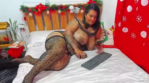 Pamela Ruiz online show from December 2, 2024, 7:08 pm