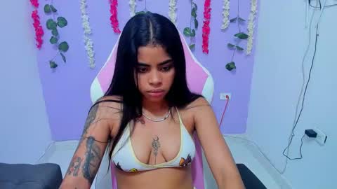 paola_hot01 online show from December 30, 2024, 9:43 am