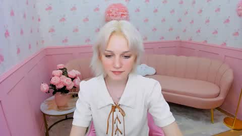 Beautiful Molly online show from November 14, 2024, 11:38 am