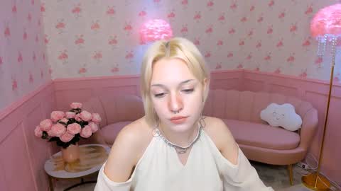 Beautiful Molly online show from November 23, 2024, 11:05 am