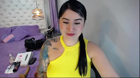 paulinabelen21 online show from November 12, 2024, 3:08 am