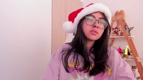 Sarah Ana Banana online show from December 22, 2024, 12:44 pm