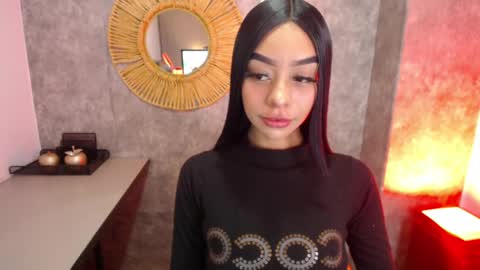 perla_j_ online show from November 23, 2024, 1:15 pm