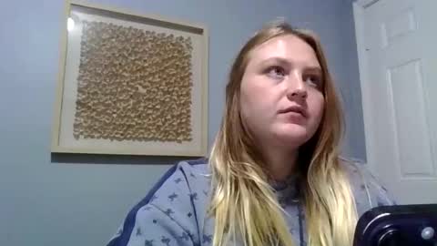 PhatAssBlond online show from November 30, 2024, 1:43 am