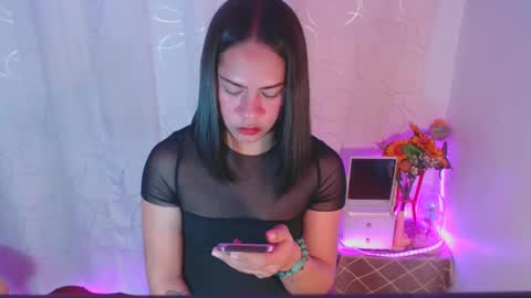 pinay_shawnx online show from November 21, 2024, 6:04 pm