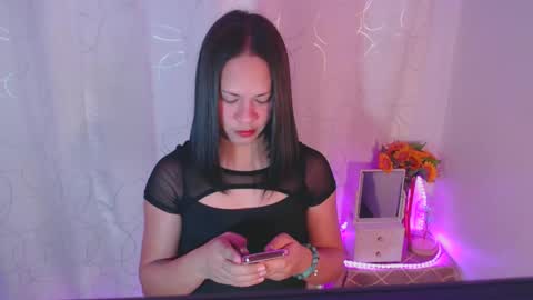 pinay_shawnx online show from November 25, 2024, 12:06 am