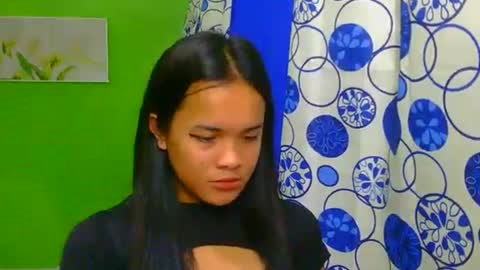 pinaymorena_rhowe online show from November 28, 2024, 2:05 am