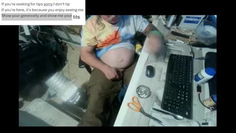 pini_z online show from January 4, 2025, 7:11 pm