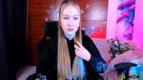 Sophie online show from January 6, 2025, 10:51 am