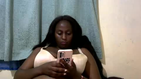 pretty_bubbly online show from December 11, 2024, 7:17 pm