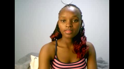 pretty_maja online show from January 3, 2025, 10:47 pm