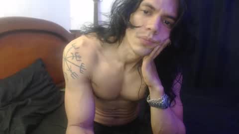 principe_oscuro online show from November 23, 2024, 3:52 am