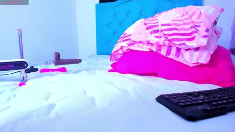 PriscilaSmiith online show from January 5, 2025, 5:33 pm