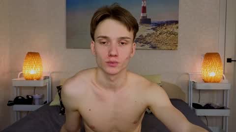 Jesse Rickoshort hair online show from December 29, 2024, 1:41 pm