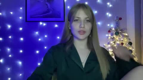 Alicia online show from January 7, 2025, 10:10 pm