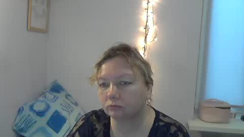 queen_jane8 online show from November 25, 2024, 9:08 am