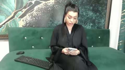 Queen Malika online show from December 2, 2024, 4:59 pm