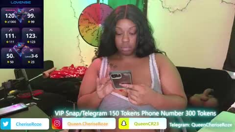 Queen Cherise Roze online show from December 8, 2024, 6:46 pm