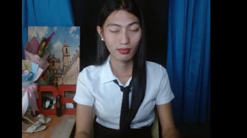 queensteffi online show from November 12, 2024, 1:33 pm