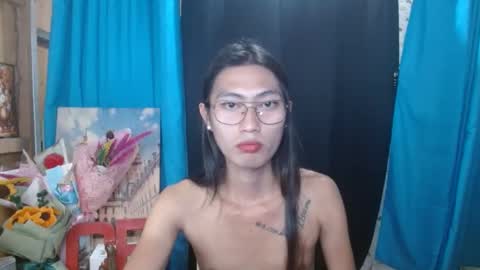 queensteffi online show from November 25, 2024, 1:44 am