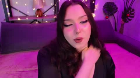 rachel_ambers online show from January 2, 2025, 8:45 pm