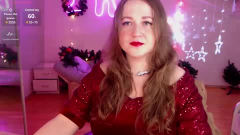 MiaShine online show from December 25, 2024, 7:37 pm