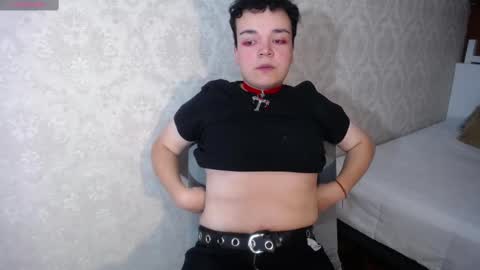 raven_bathory online show from January 20, 2025, 5:34 pm