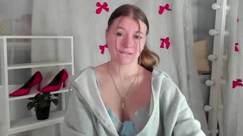 rebecca_____ online show from January 10, 2025, 7:19 pm