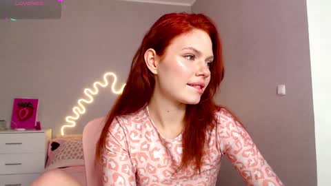 red__candy online show from December 7, 2024, 12:29 pm