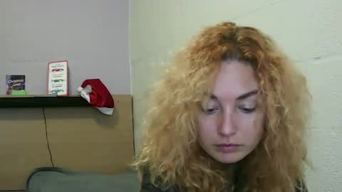 reddgirll online show from December 30, 2024, 12:44 pm