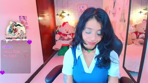 Lili Lopez online show from December 23, 2024, 7:43 pm