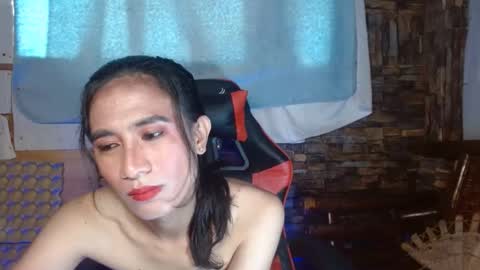 rhianesassy online show from November 27, 2024, 3:32 am