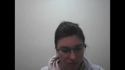 riana_ari online show from February 8, 2025, 4:52 pm